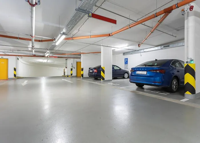 Yellow Apartment With Parking
